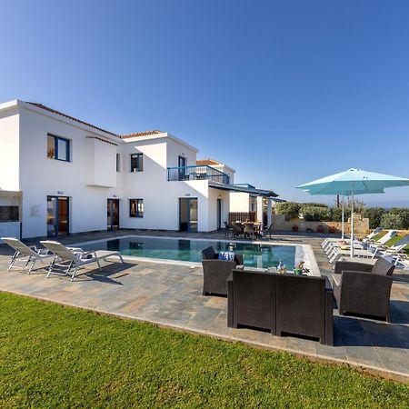 Diana Seaside Villas ポモス エクステリア 写真