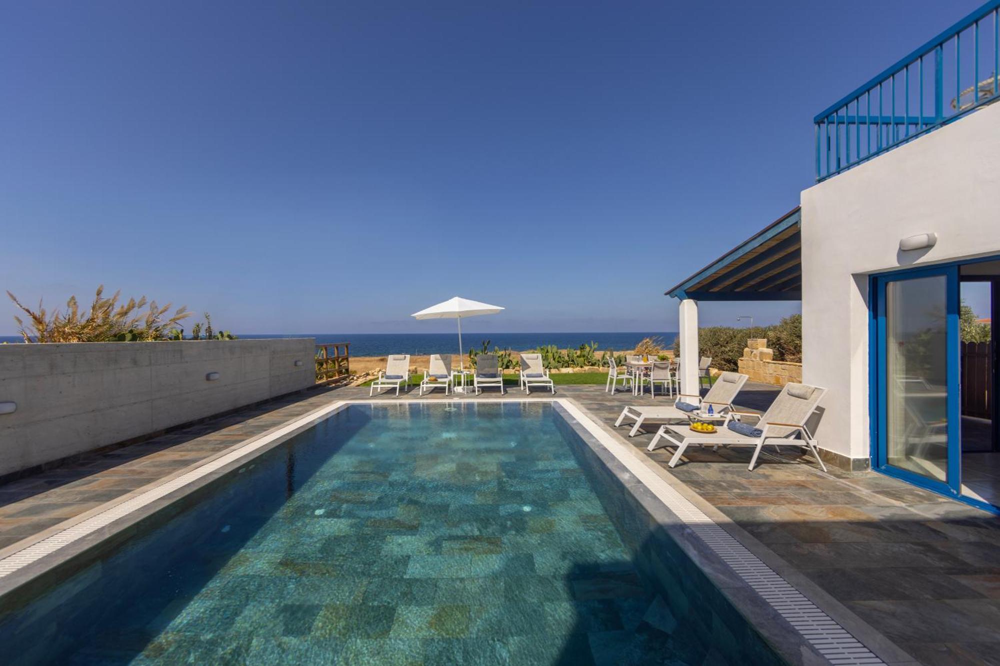Diana Seaside Villas ポモス エクステリア 写真