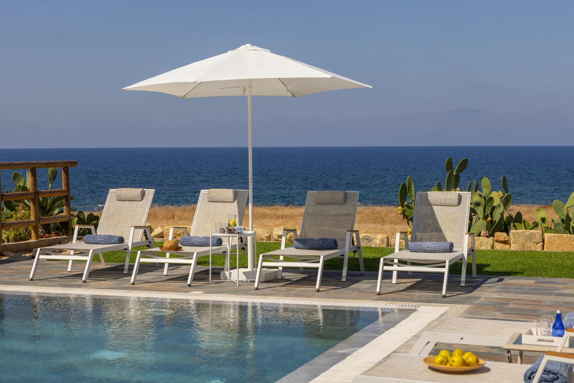 Diana Seaside Villas ポモス エクステリア 写真